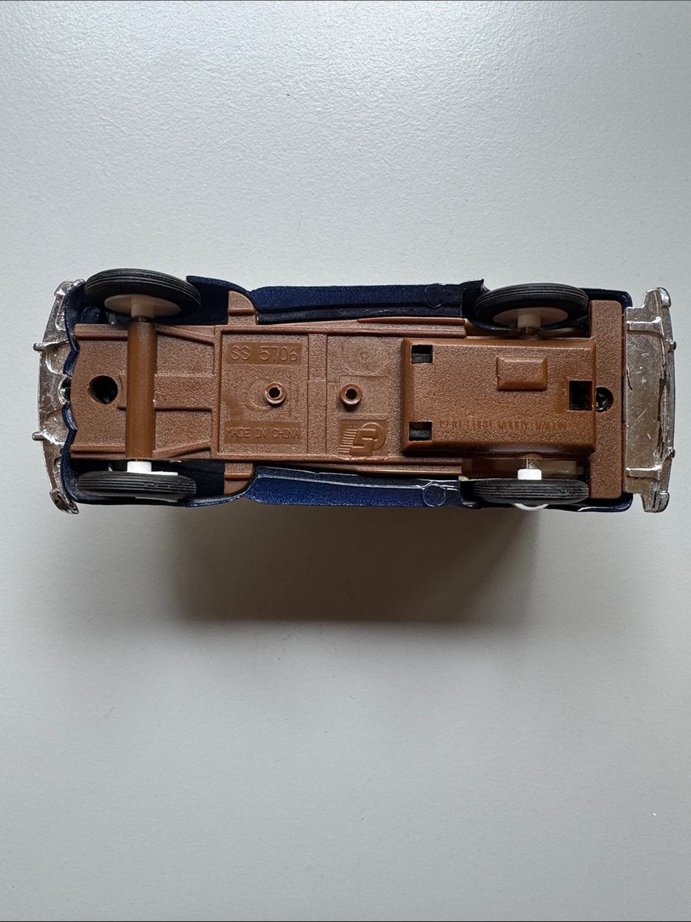 1940 Ford Woody Wagon Diecast - Picture 2 of 9